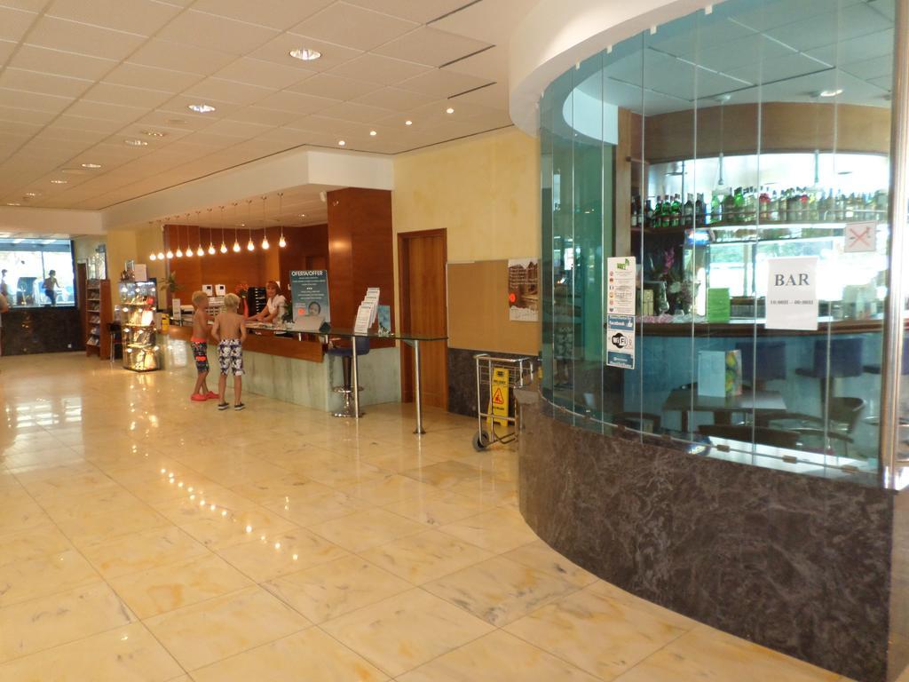 Hotel Blaucel Бланес Екстер'єр фото