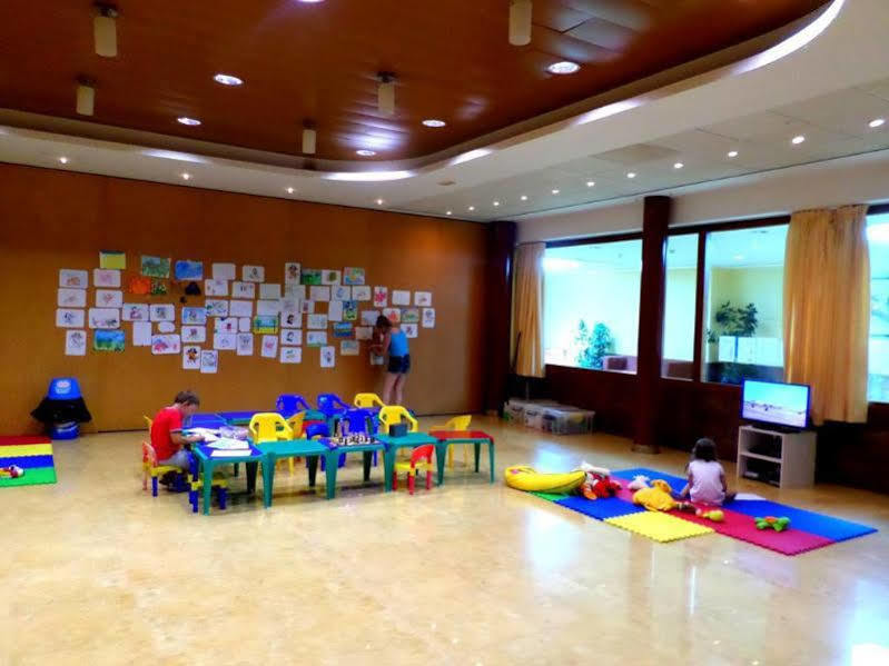 Hotel Blaucel Бланес Екстер'єр фото